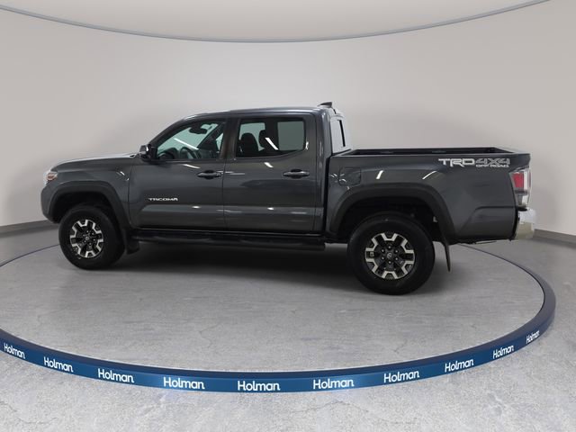 Certified 2022 Toyota Tacoma TRD Off-Road AWD/4WD image 8