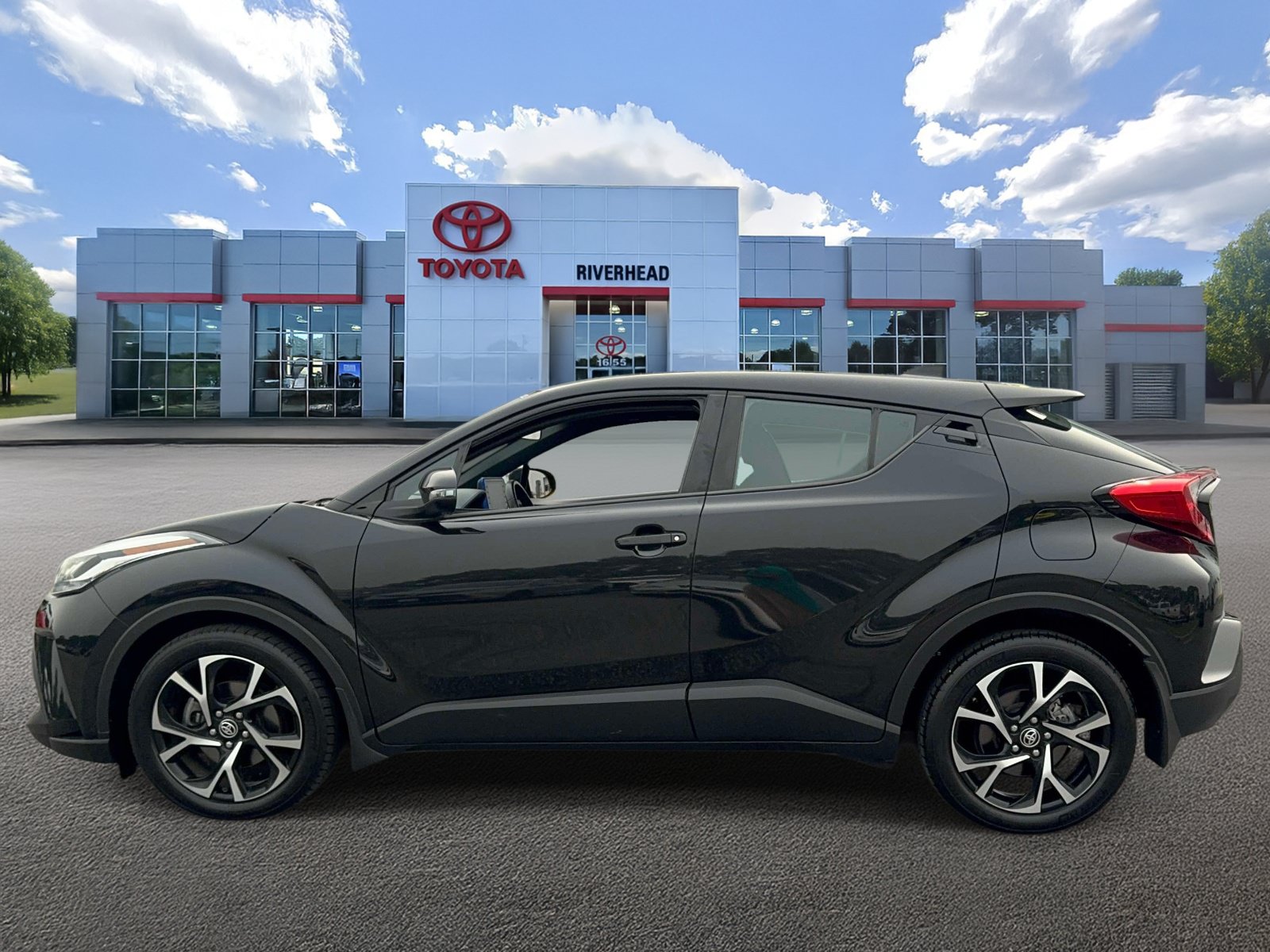 Certified 2020 Toyota C-HR XLE FWD image 4
