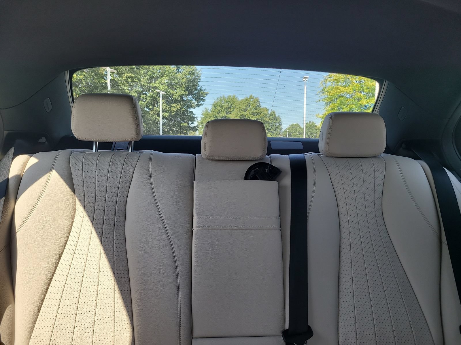 Used 2018 Mercedes-Benz E 300 image 22
