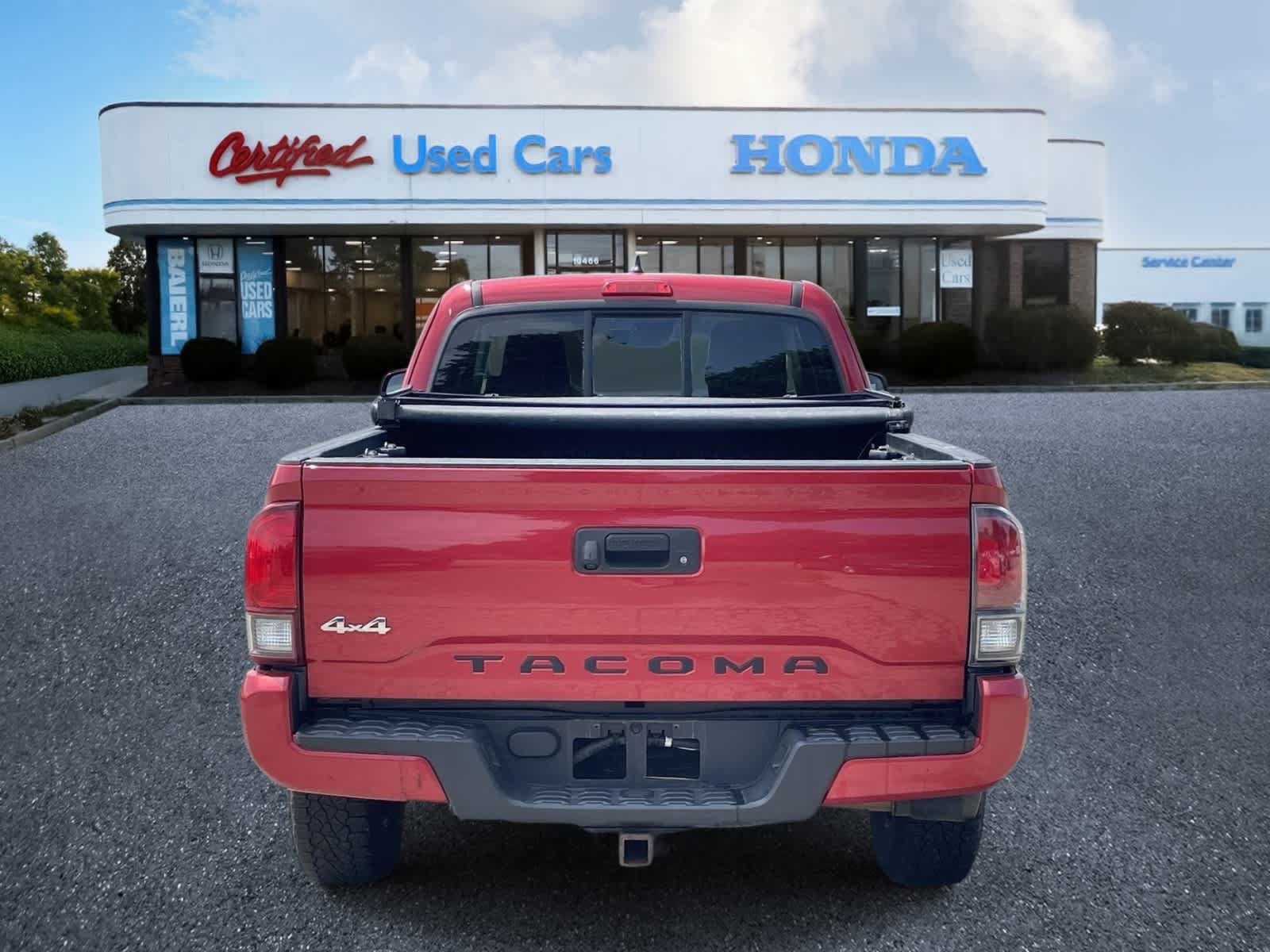 Used 2019 Toyota Tacoma SR w/ SR Convenience Package AWD/4WD image 4