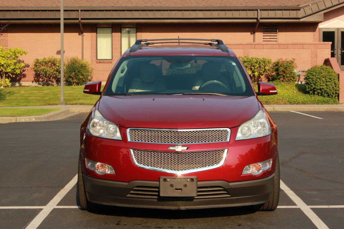 Used 2011 Chevrolet Traverse LTZ w/ LPO, 'HIT The Road' Package AWD/4WD image 2