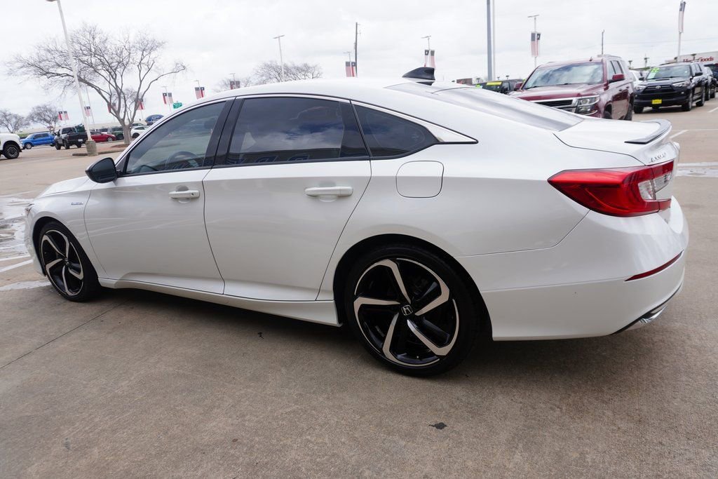 Used 2022 Honda Accord Sport image 4