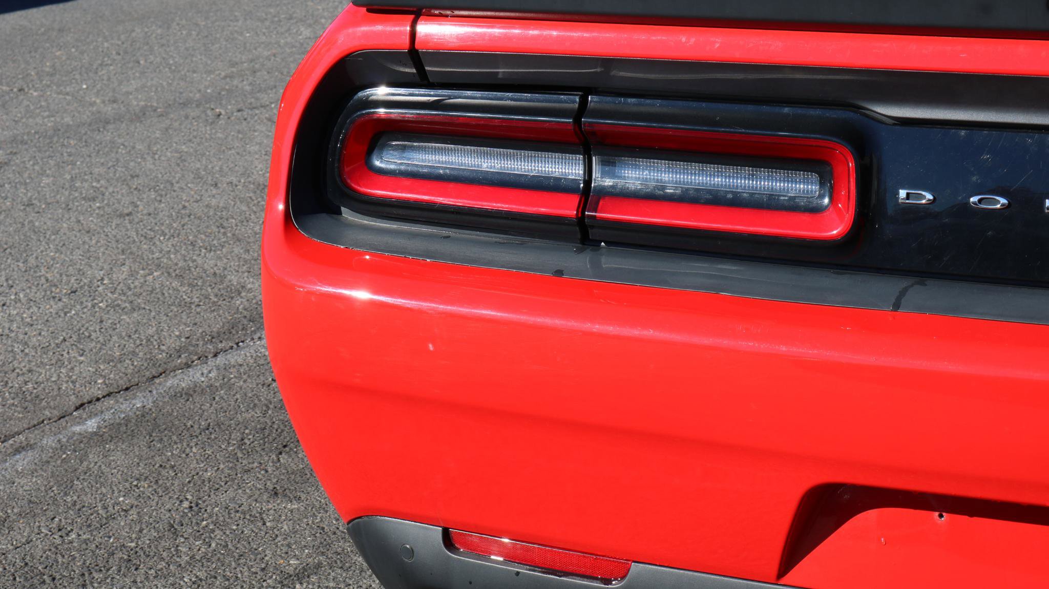 Used 2015 Dodge Challenger R/T Scat Pack w/ Scat Pack Appearance Package RWD image 6