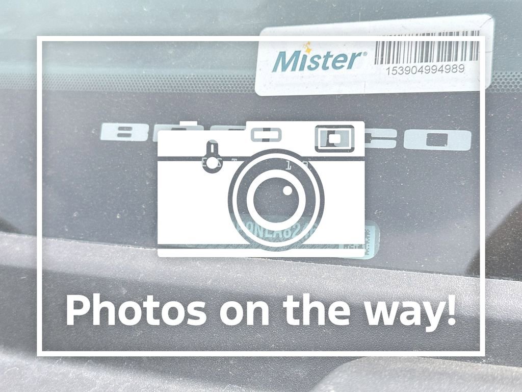 Used 2022 Ford Bronco Wildtrak image 2