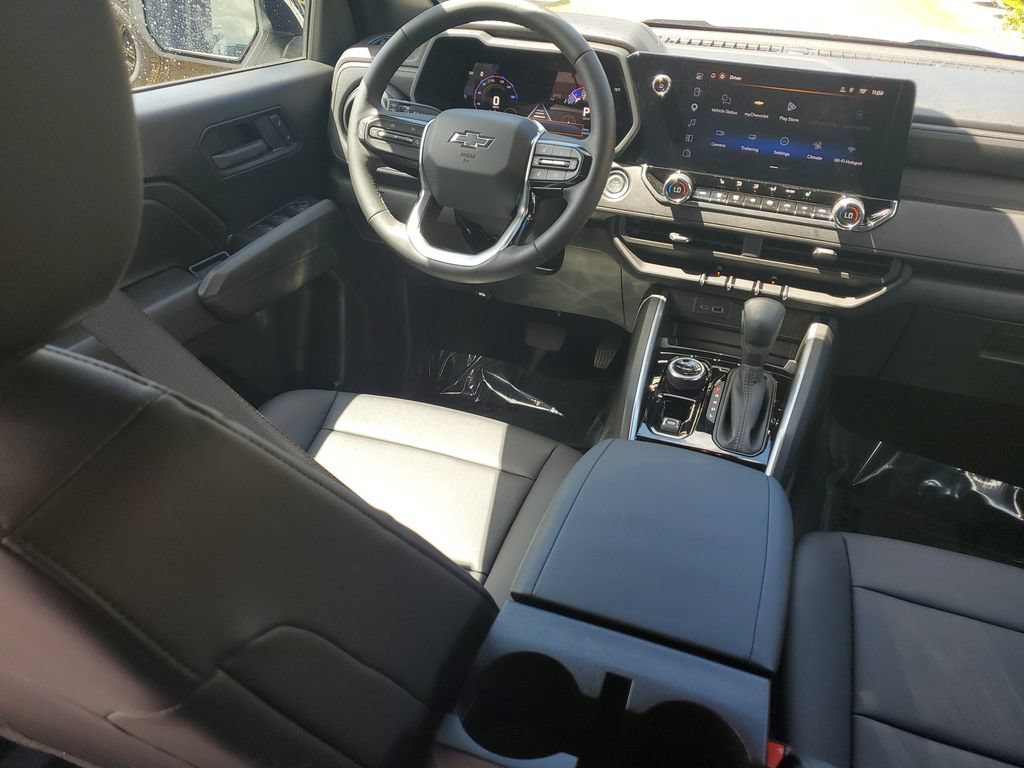 Used 2026 Chevrolet Colorado Trail Boss AWD/4WD image 11