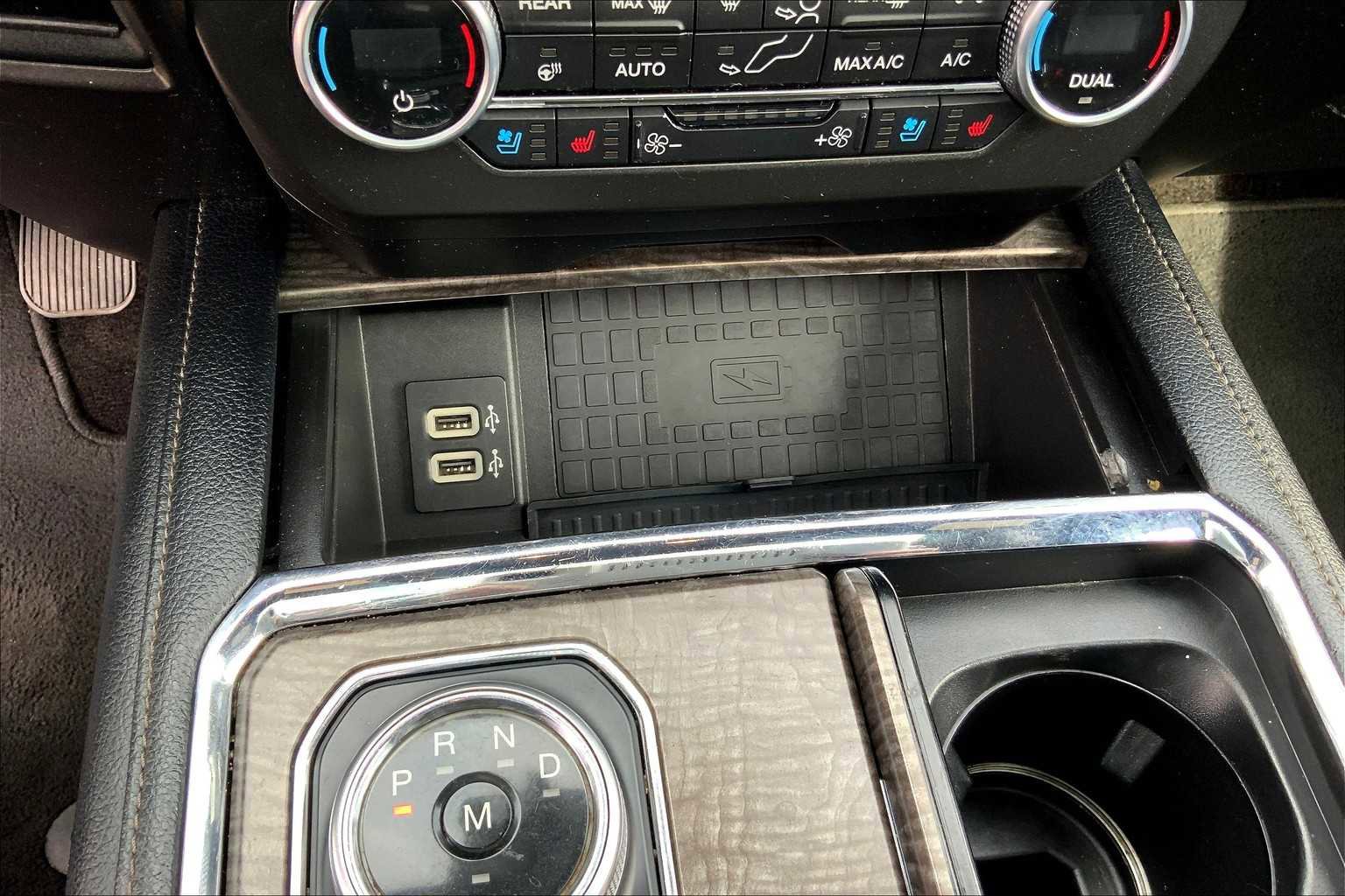 Used 2018 Ford Expedition Limited image 34