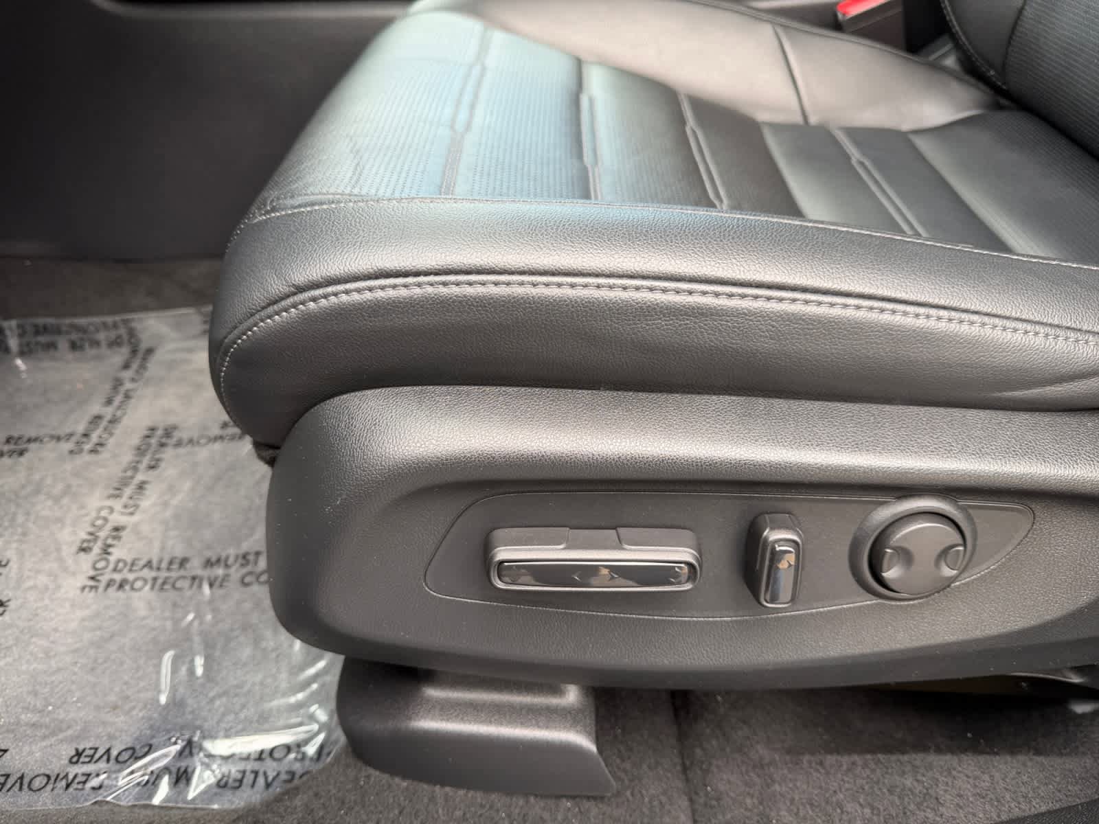 Used 2025 Honda CR-V EX-L image 24