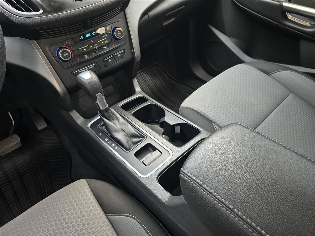 Used 2017 Ford Escape SE w/ SE Cold Weather Package FWD image 16