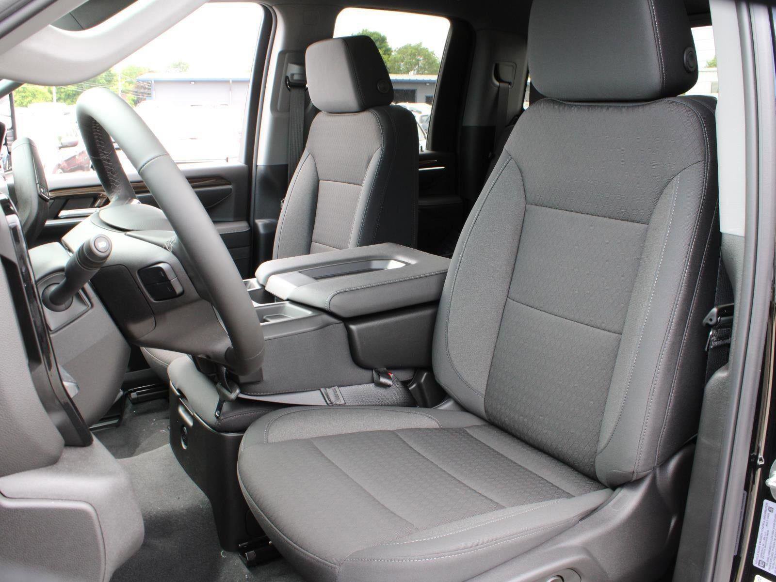 New 2025 Chevrolet Silverado 2500 LT w/ Convenience Package image 41