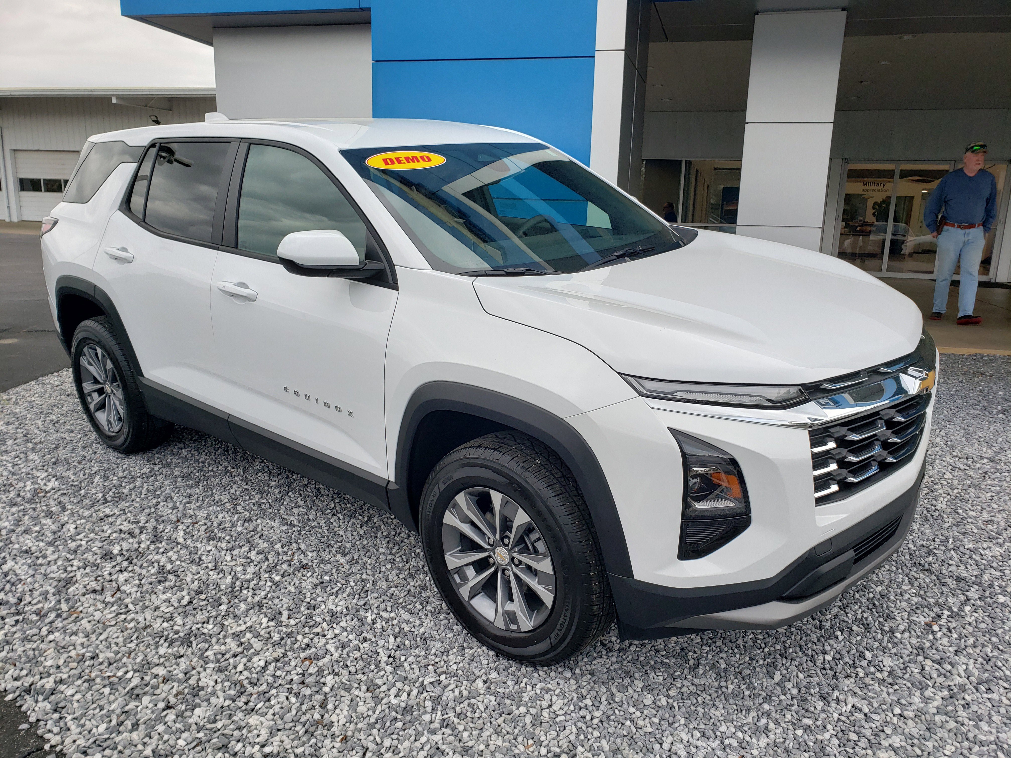 New 2026 Chevrolet Equinox LT w/ Convenience Package II image 39