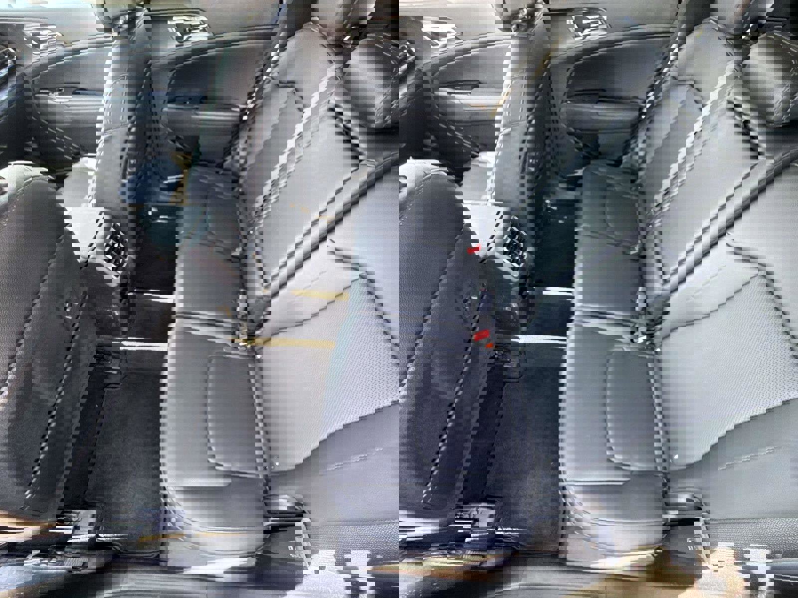 Used 2023 Kia Sportage EX image 4