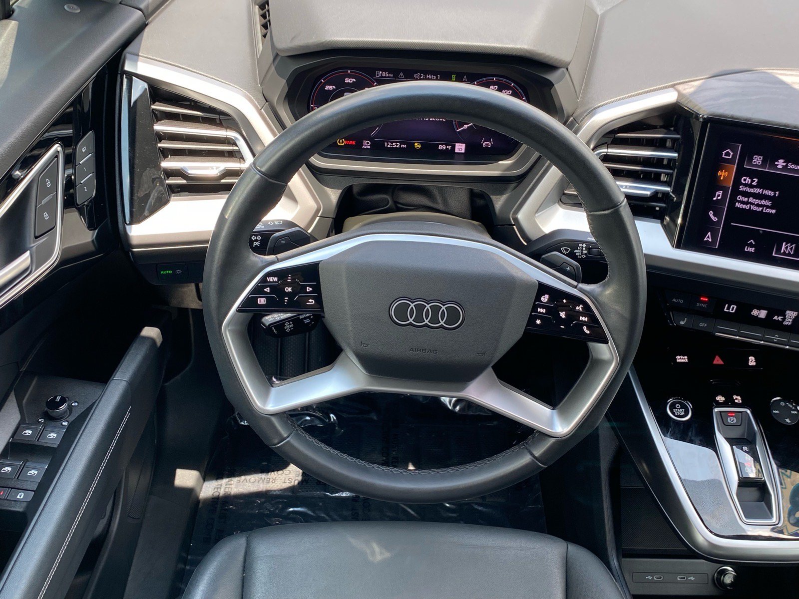 Used 2023 Audi Q4 e-tron Premium Plus w/ Premium Plus RWD image 6