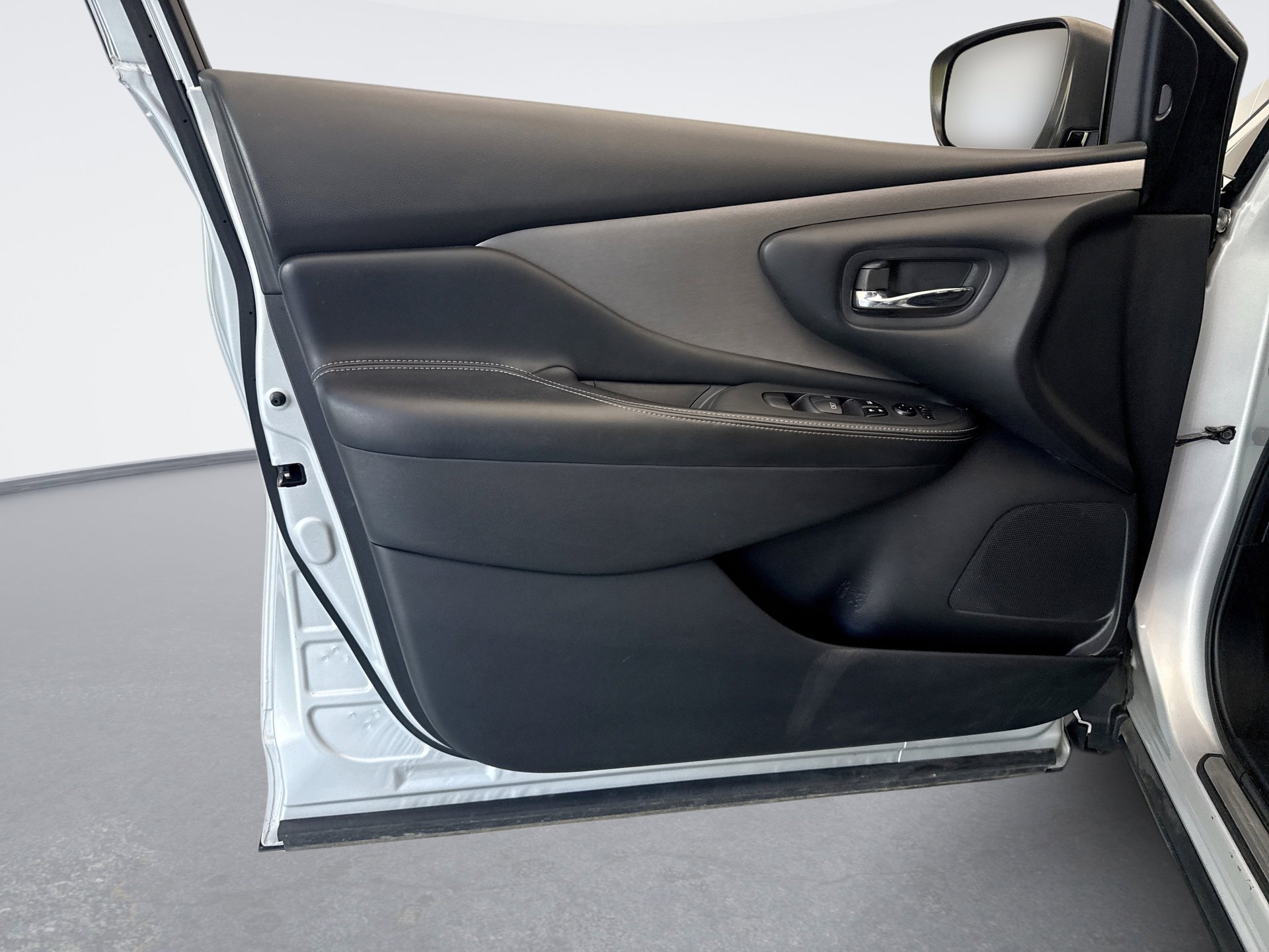 Used 2021 Nissan Murano SV w/ SV Special Edition Package image 9