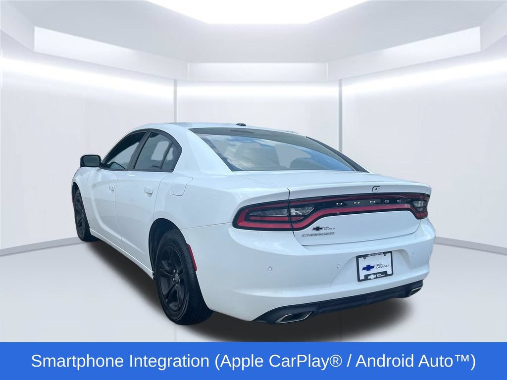 Used 2022 Dodge Charger SXT RWD image 3