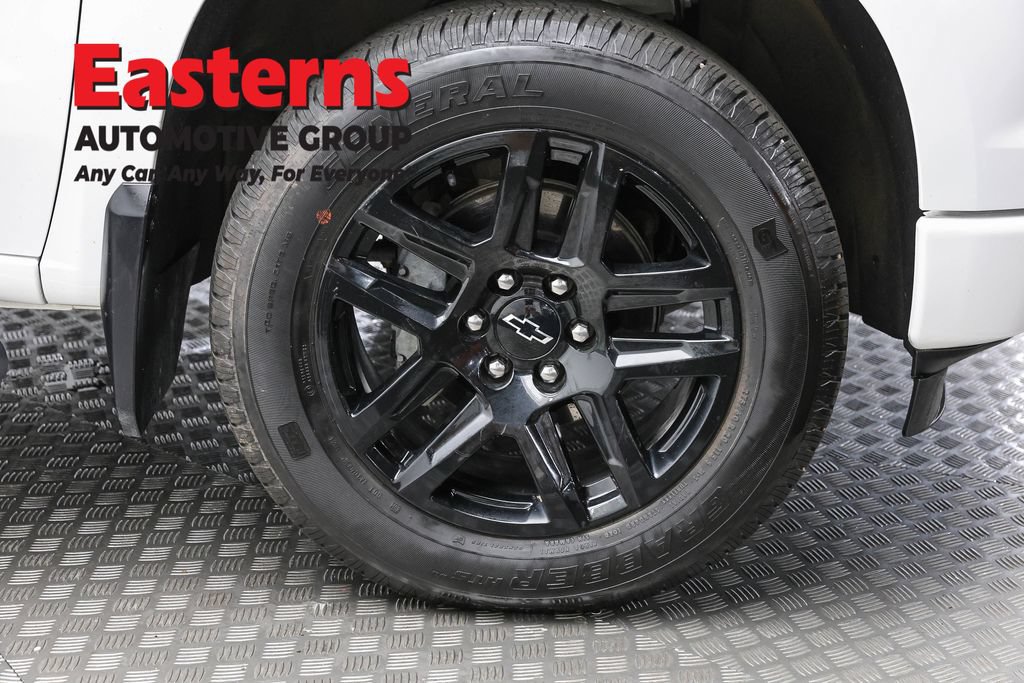 Used 2024 Chevrolet Silverado 1500 Custom w/ LPO, Dark Essentials Package AWD/4WD image 31
