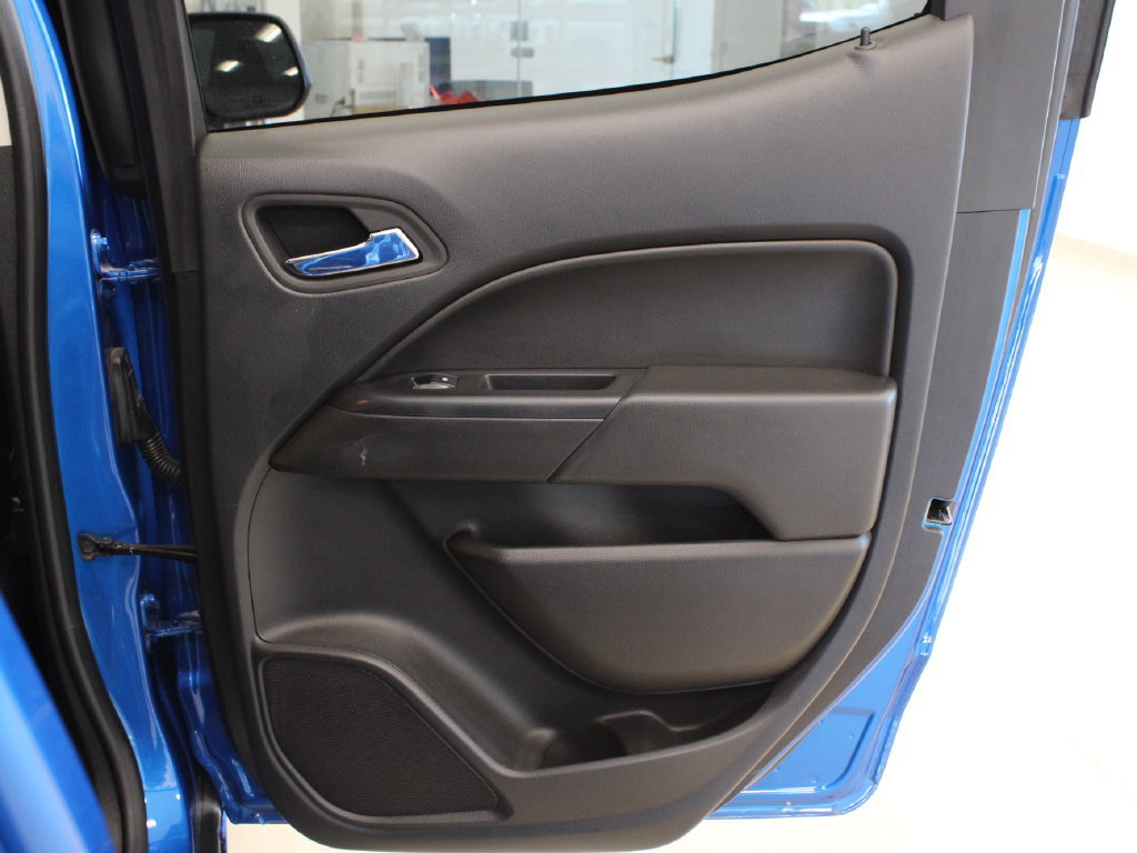 Used 2022 Chevrolet Colorado LT w/ Safety Package RWD image 30