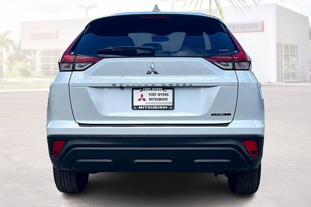 New 2026 Mitsubishi Eclipse Cross LE image 4
