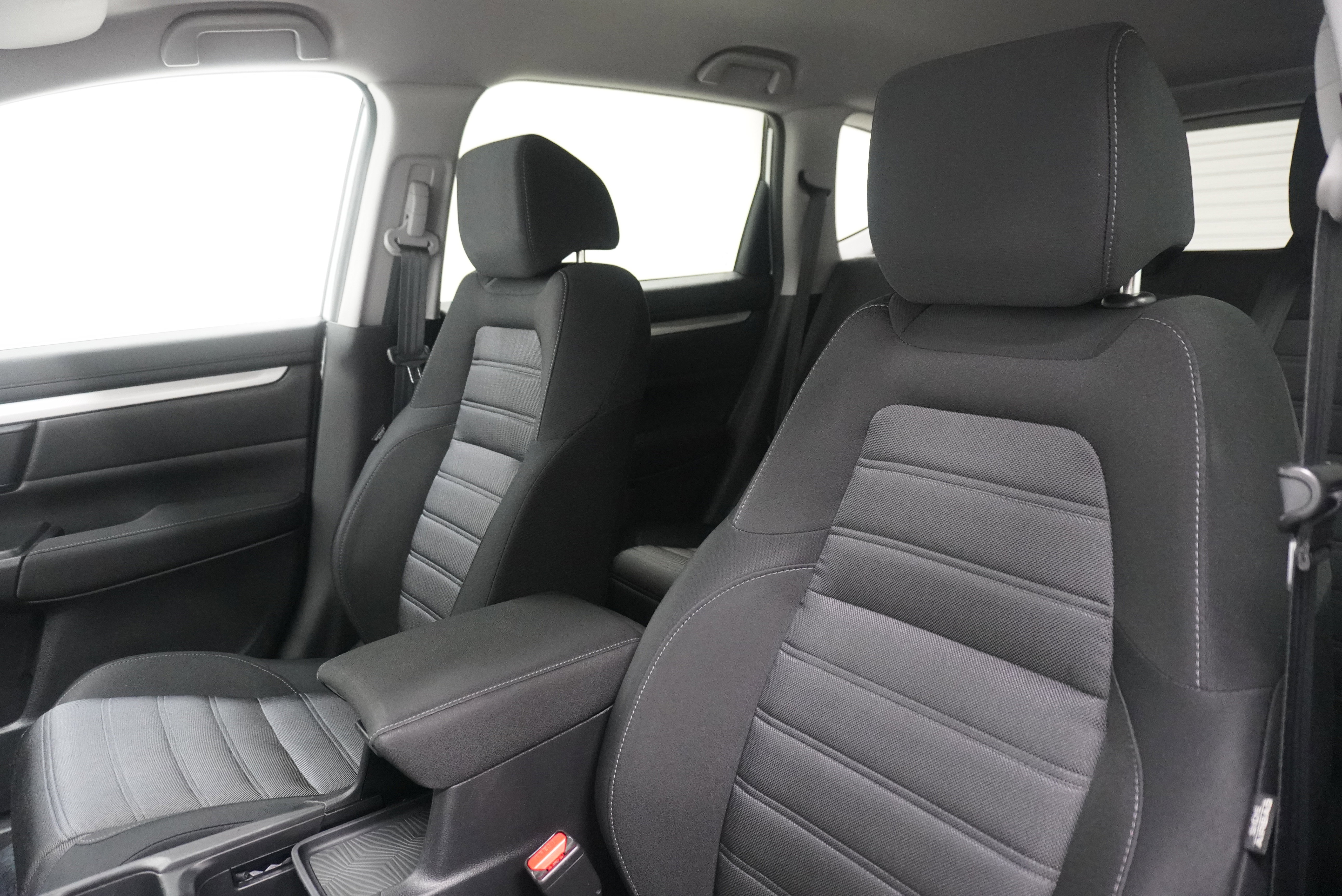 Used 2018 Honda CR-V LX image 11