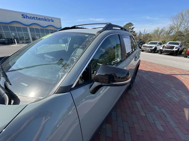 Used 2020 Toyota RAV4 TRD Off-Road image 8