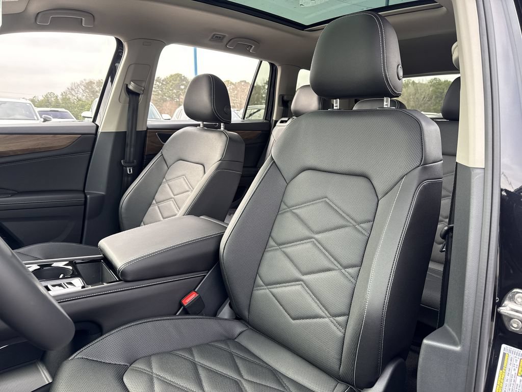 New 2026 Volkswagen Atlas SE FWD image 16