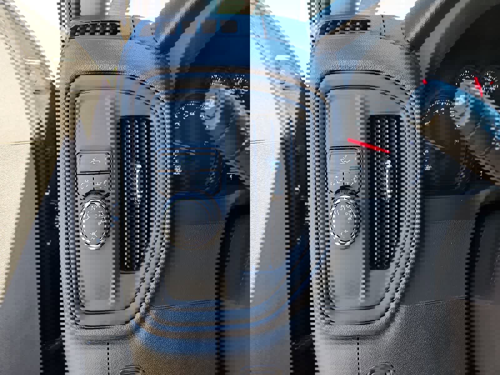 Used 2024 Chevrolet Silverado 1500 Custom RWD image 27