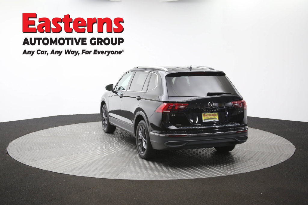 Used 2023 Volkswagen Tiguan SE AWD/4WD image 68