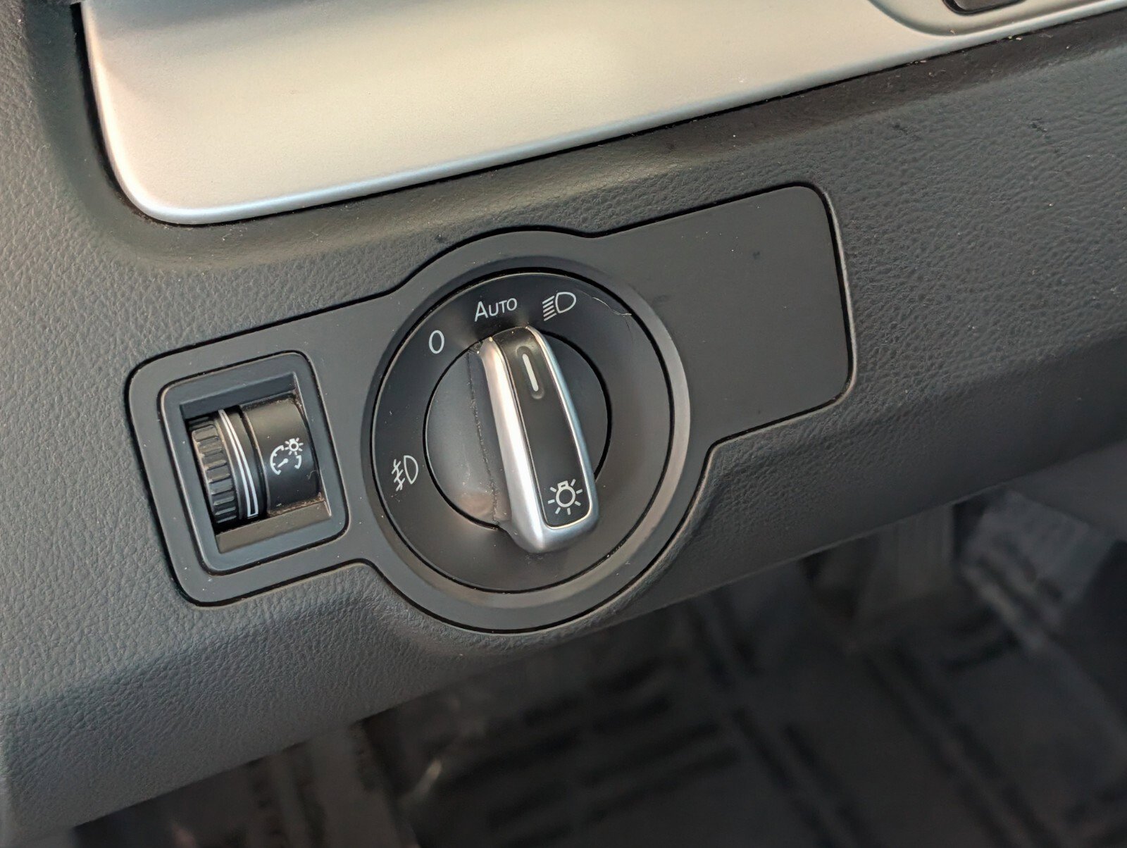 Used 2012 Volkswagen CC Sport image 14