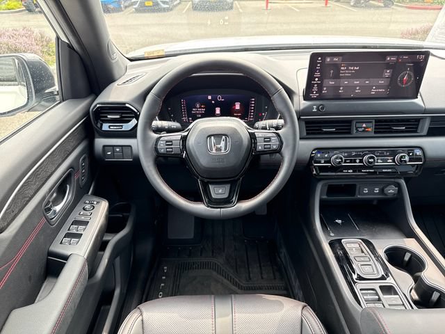 Certified 2026 Honda Pilot Black Edition image 31