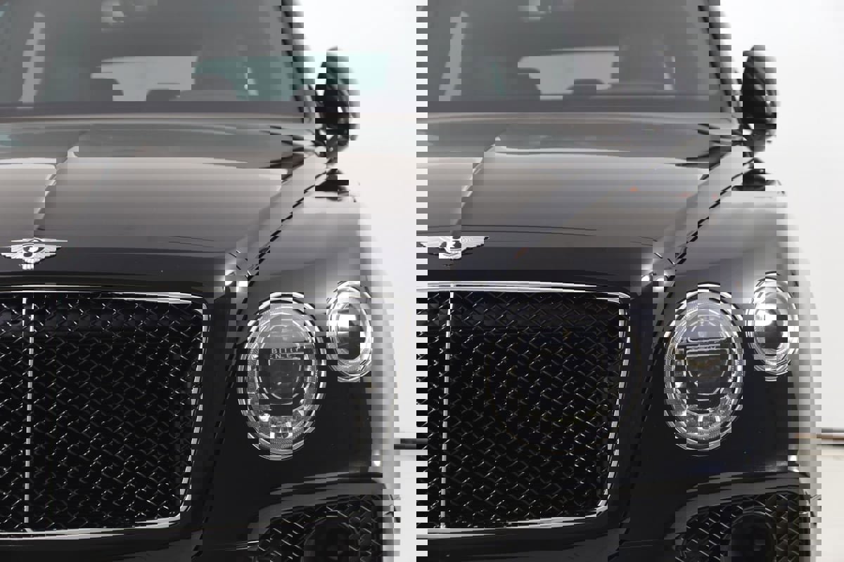 Used 2019 Bentley Bentayga image 72