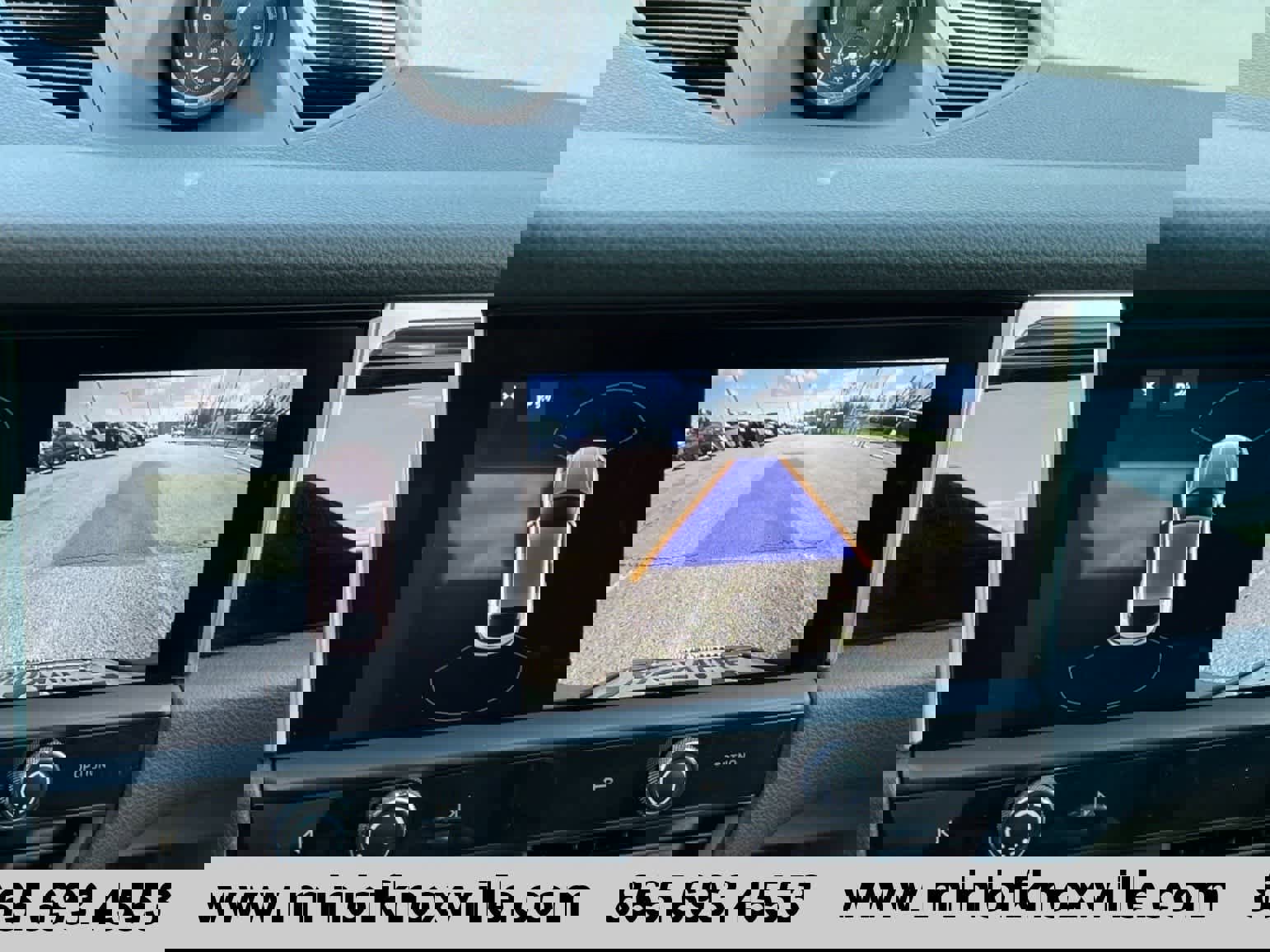 Used 2024 Porsche Macan image 23