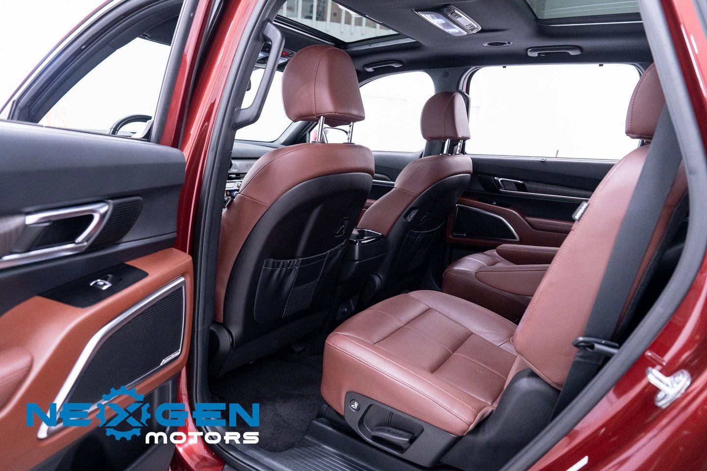 Used 2024 Kia Telluride SX image 43