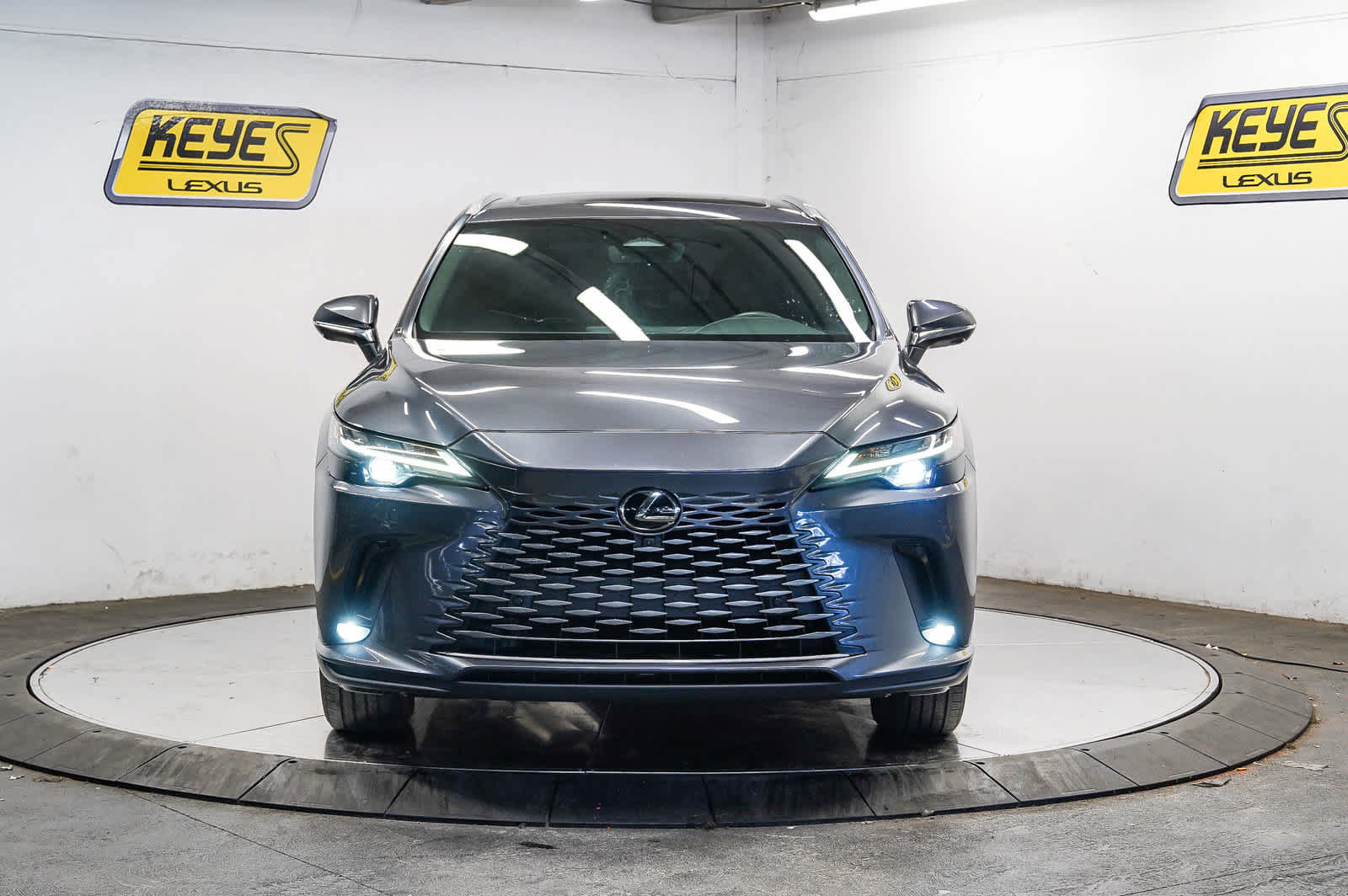 Used 2024 Lexus RX 350 Premium w/ Convenience Package FWD image 6