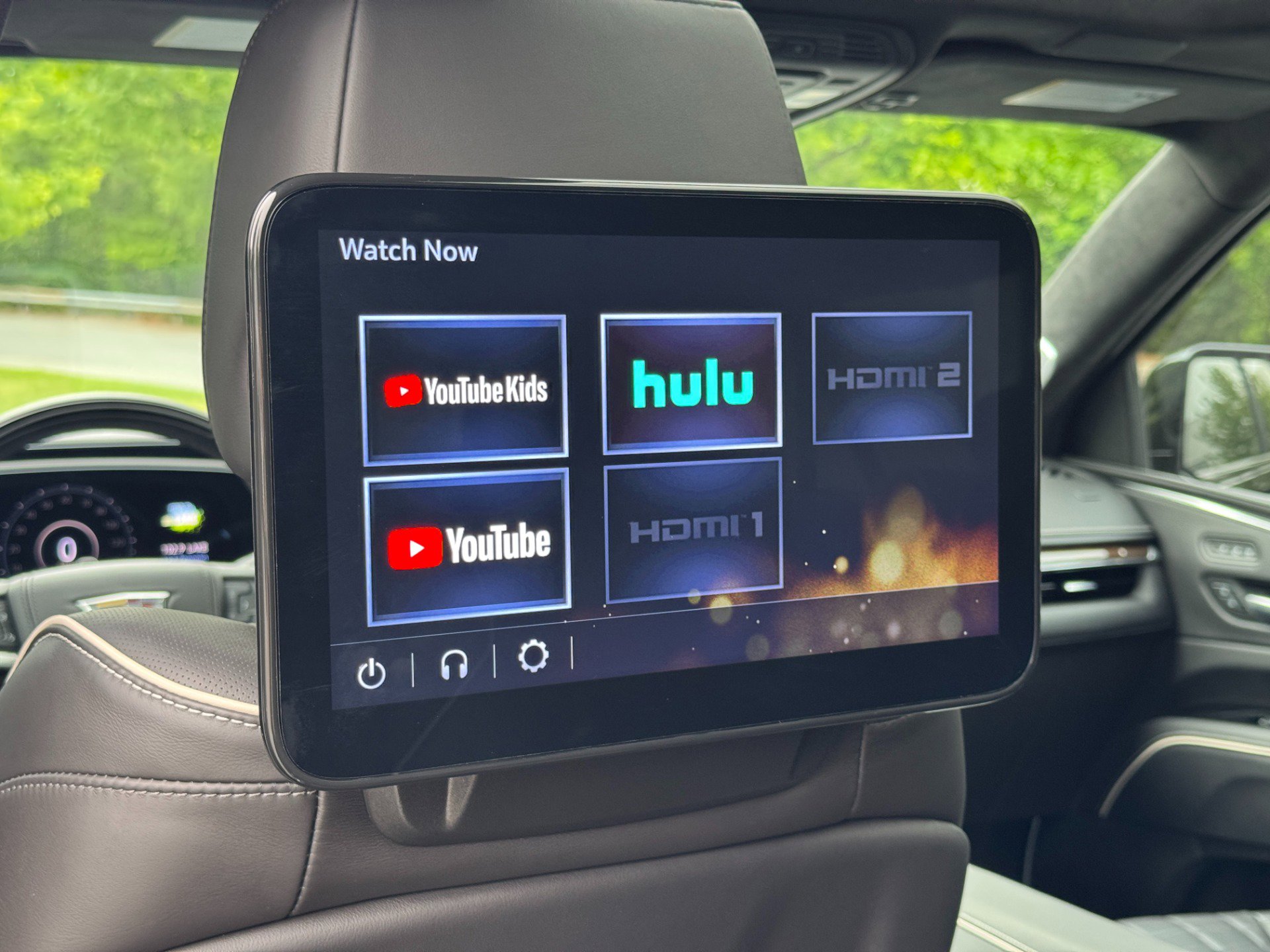 Used 2024 Cadillac Escalade ESV Sport Platinum w/ LPO, ONYX Package image 51