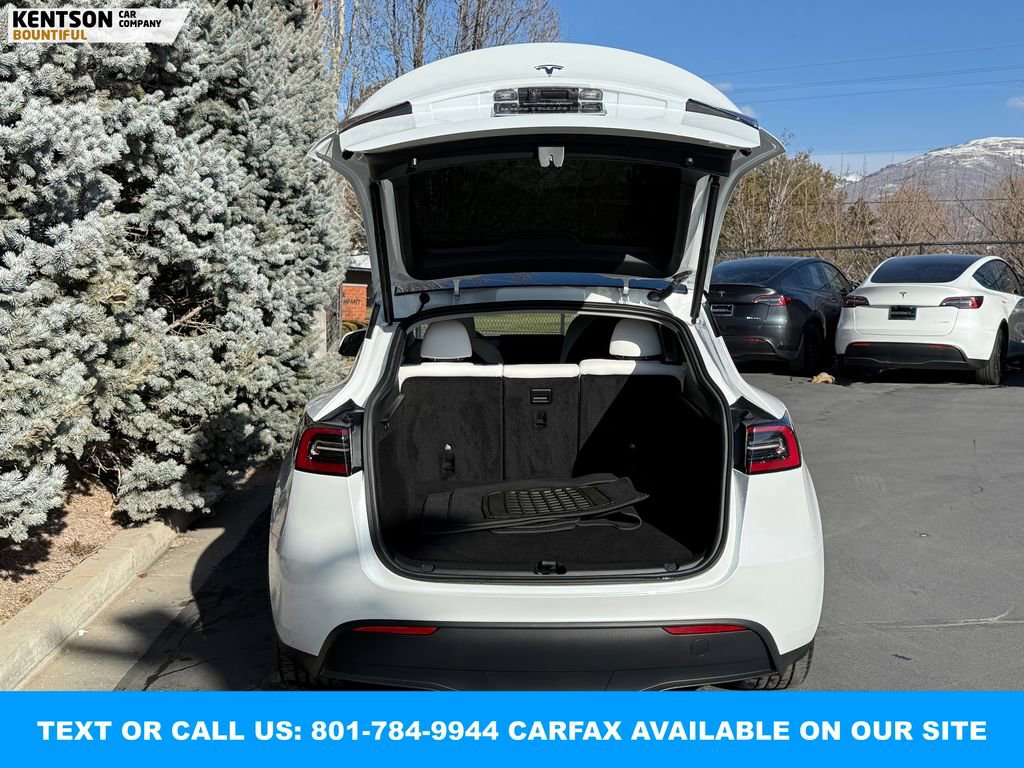 Used 2023 Tesla Model Y Long Range image 34