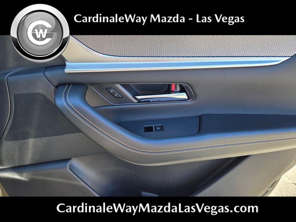 Certified 2025 MAZDA CX-70 Plug-In Hybrid w/ Premium Pkg AWD/4WD image 23