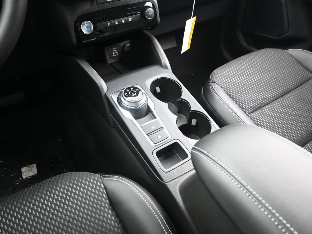 New 2024 Ford Escape SE image 20
