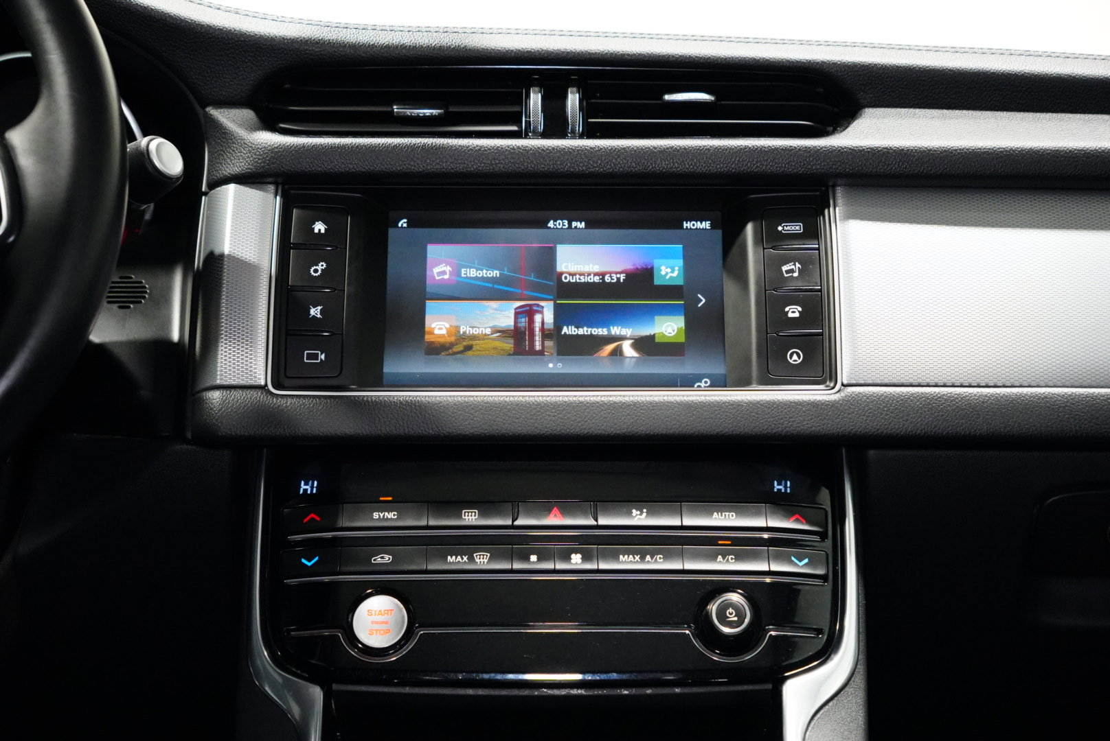 Used 2016 Jaguar XF Premium image 12