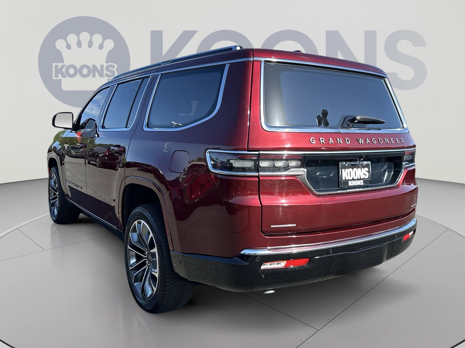 Used 2022 Jeep Grand Wagoneer Series III w/ Rear Seat Video Group 1 AWD/4WD image 8
