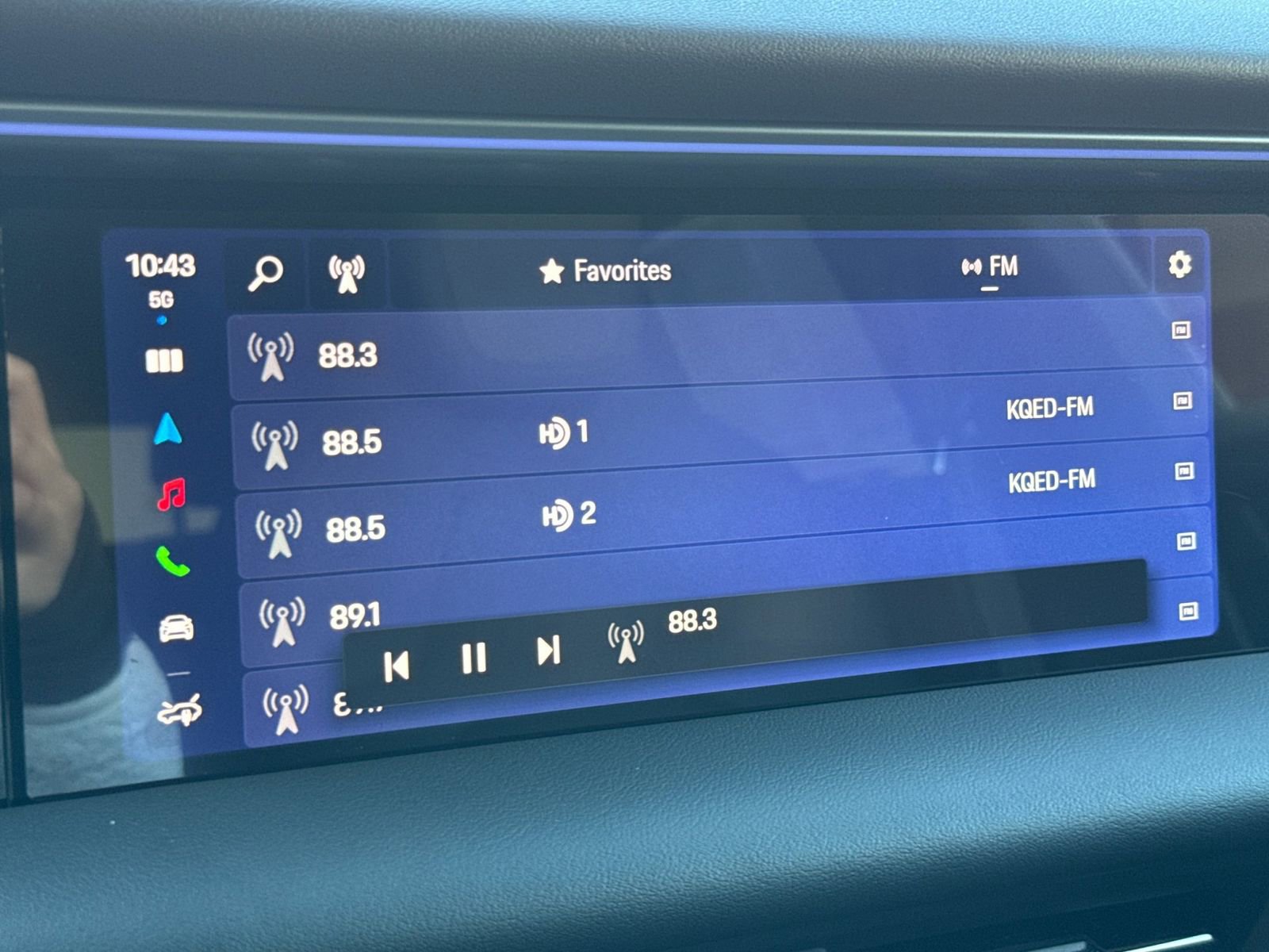 Certified 2025 Porsche Macan 4 Electric AWD/4WD image 22