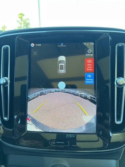 New 2026 Volvo XC40 B5 Core AWD/4WD image 15