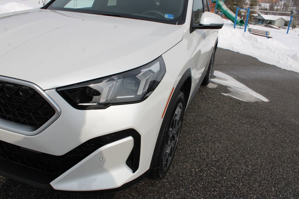 New 2026 BMW X2 xDrive28i image 43