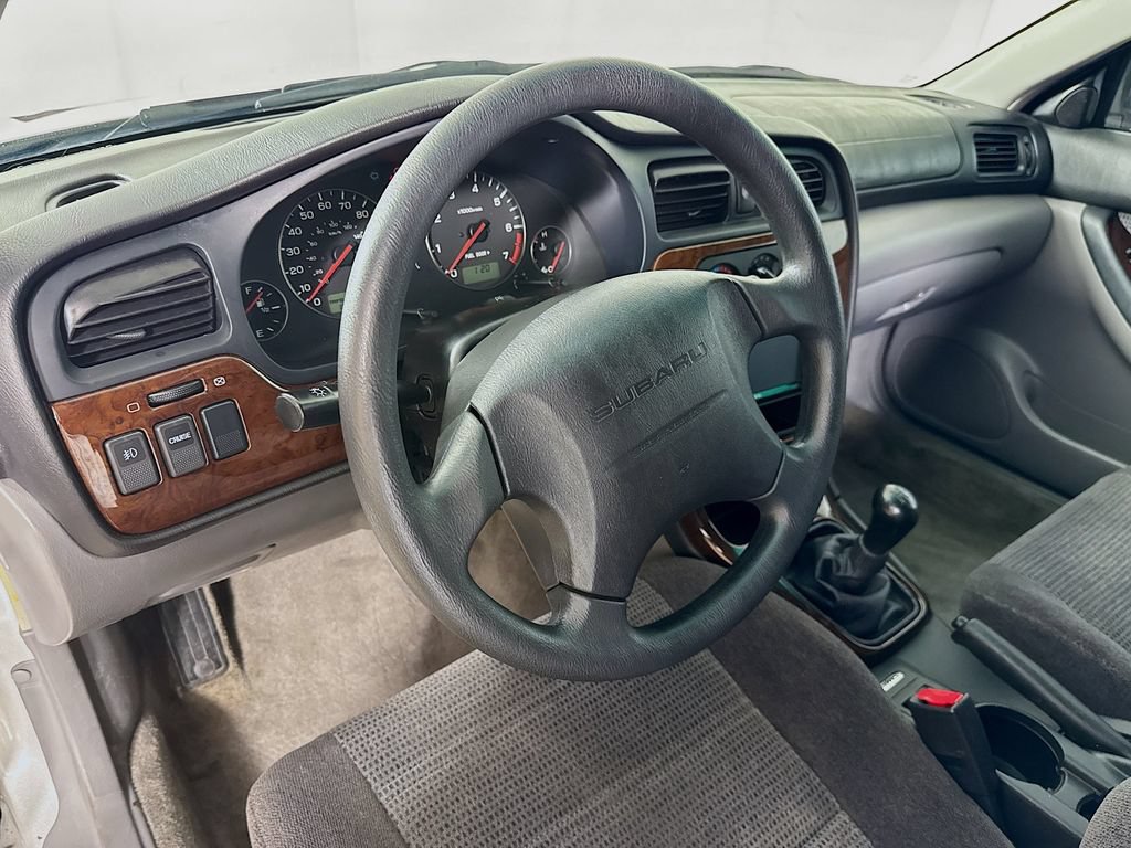 Used 2003 Subaru Outback Wagon AWD/4WD image 9