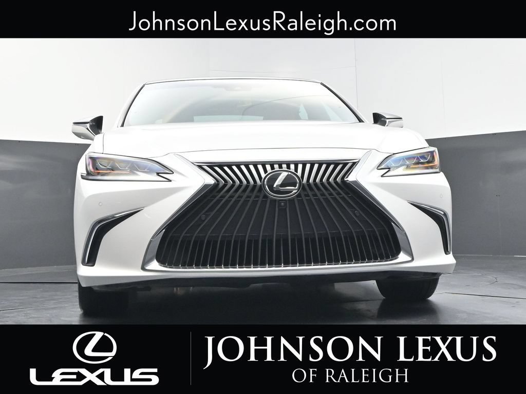 Used 2019 Lexus ES 350 Ultra Luxury w/ Accessory Package FWD image 16