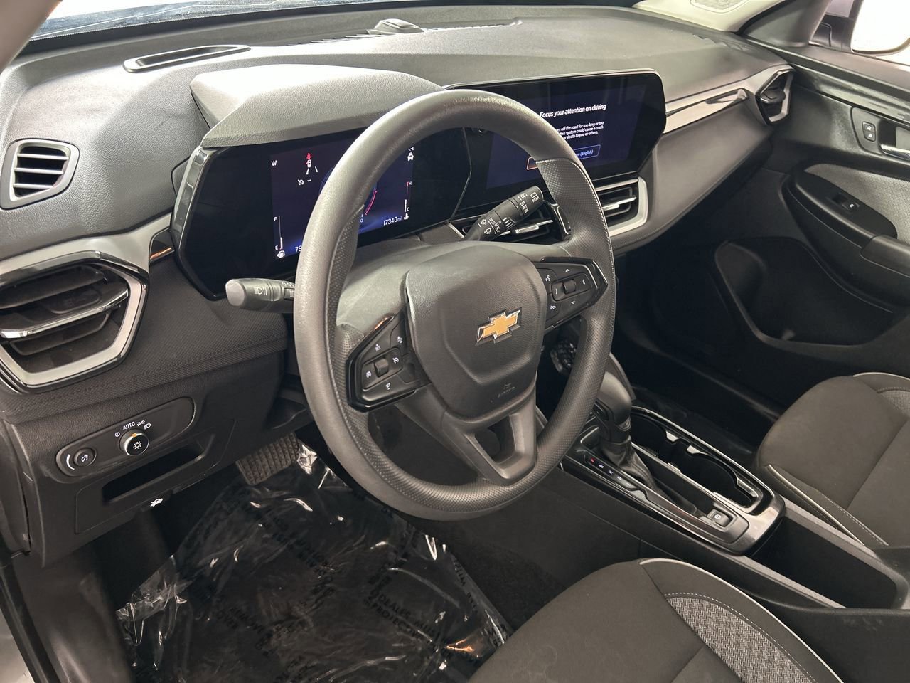 Used 2025 Chevrolet TrailBlazer LT FWD image 11