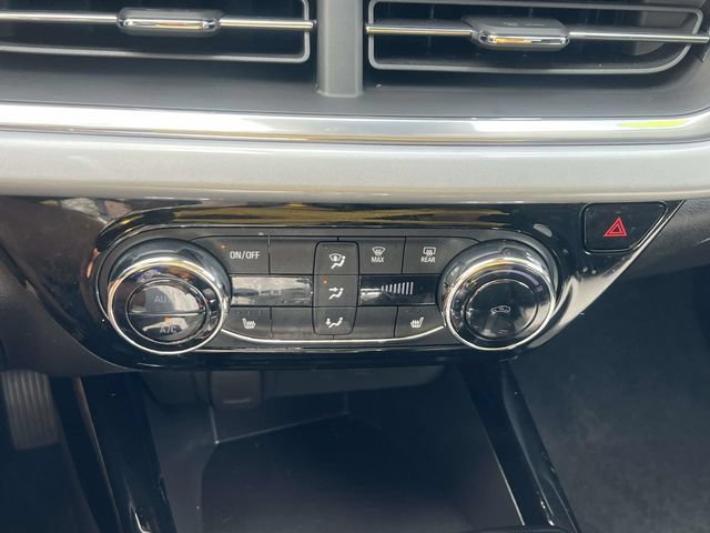 Certified 2024 Chevrolet Trax LT w/ Driver Confidence Package FWD image 29