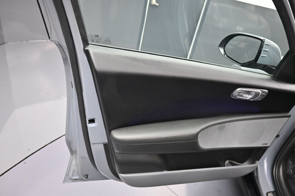 Certified 2023 Hyundai Ioniq 6 Limited RWD image 13