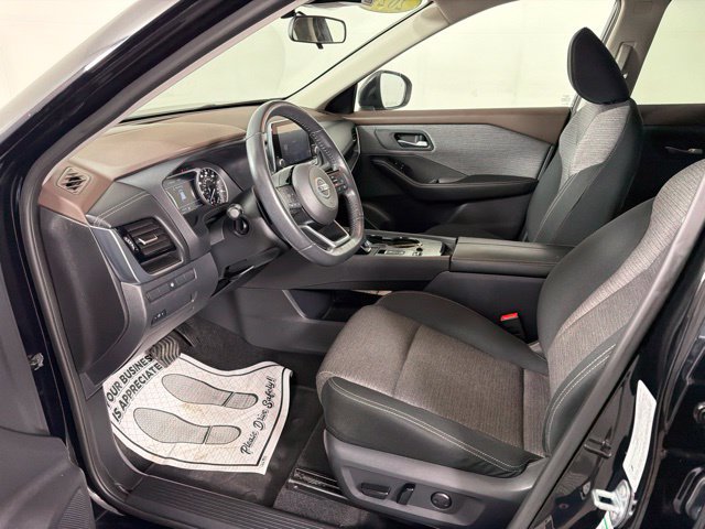Used 2021 Nissan Rogue SV FWD image 25