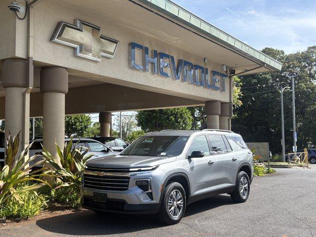 New 2025 Chevrolet Traverse LT w/ Driver Confidence Package