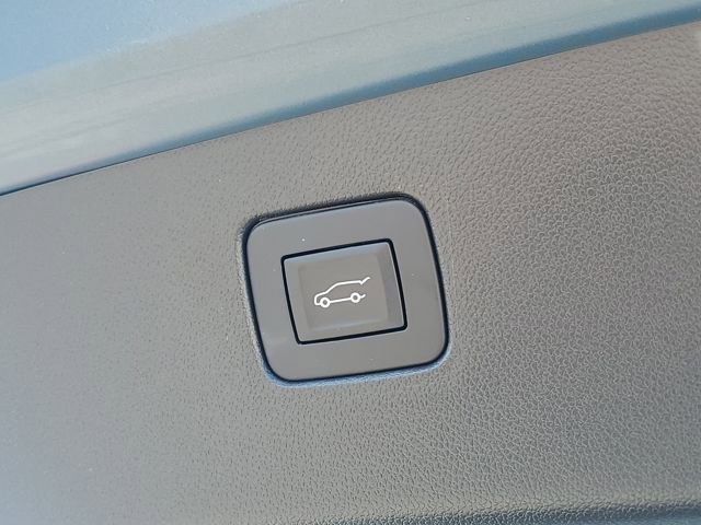 Used 2025 Buick Envista Sport Touring w/ Experience Buick Package image 37