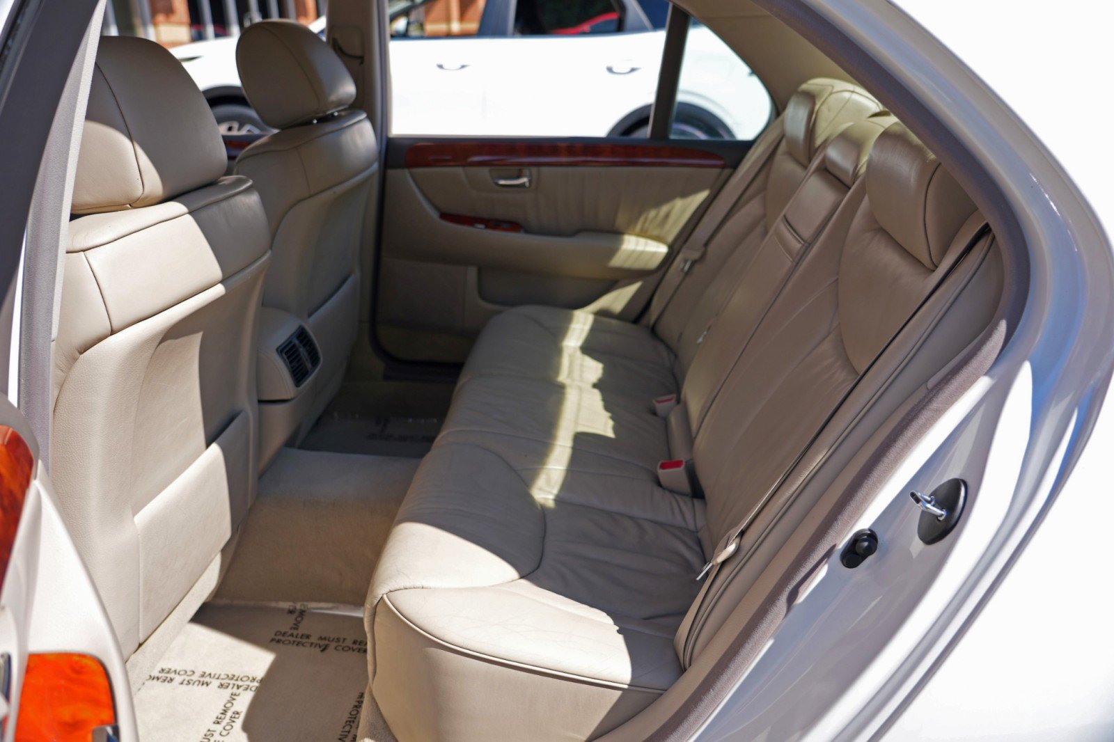 Used 2002 Lexus LS 430 w/ Navigation/Mark Levinson Pkg RWD image 37